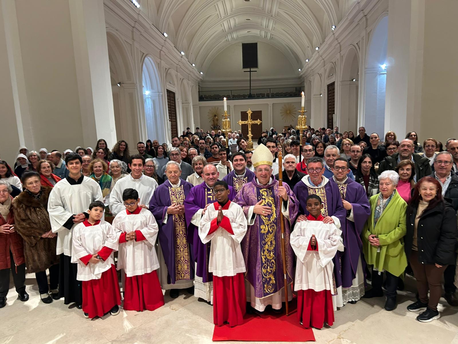 «Gran pasión por evangelizar» Resumen de los primeros días de la visita pastoral